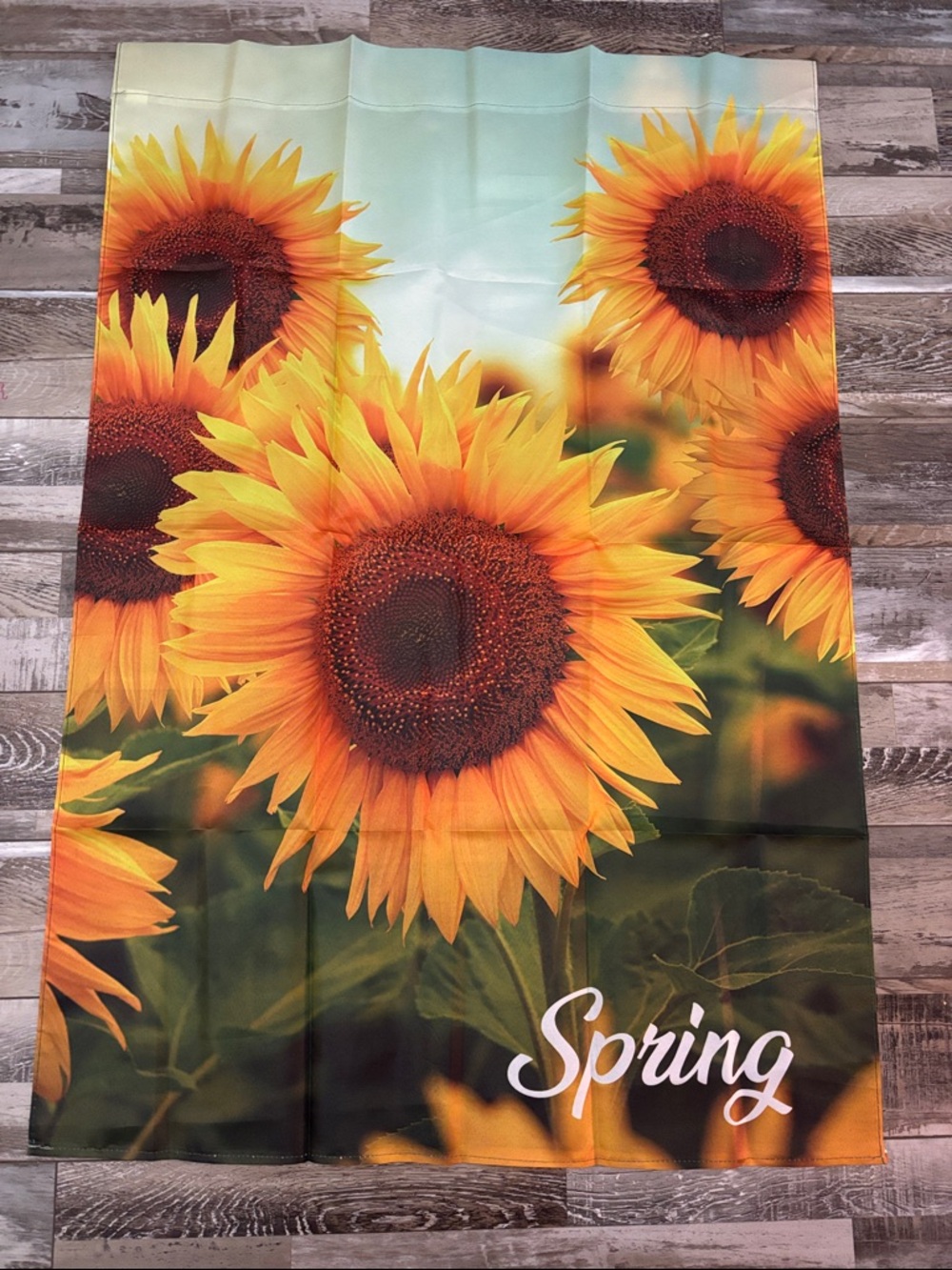 🩷. True Living Outdoors Sunflower Garden Flag - Green & Yellow. 28 in x 40 in